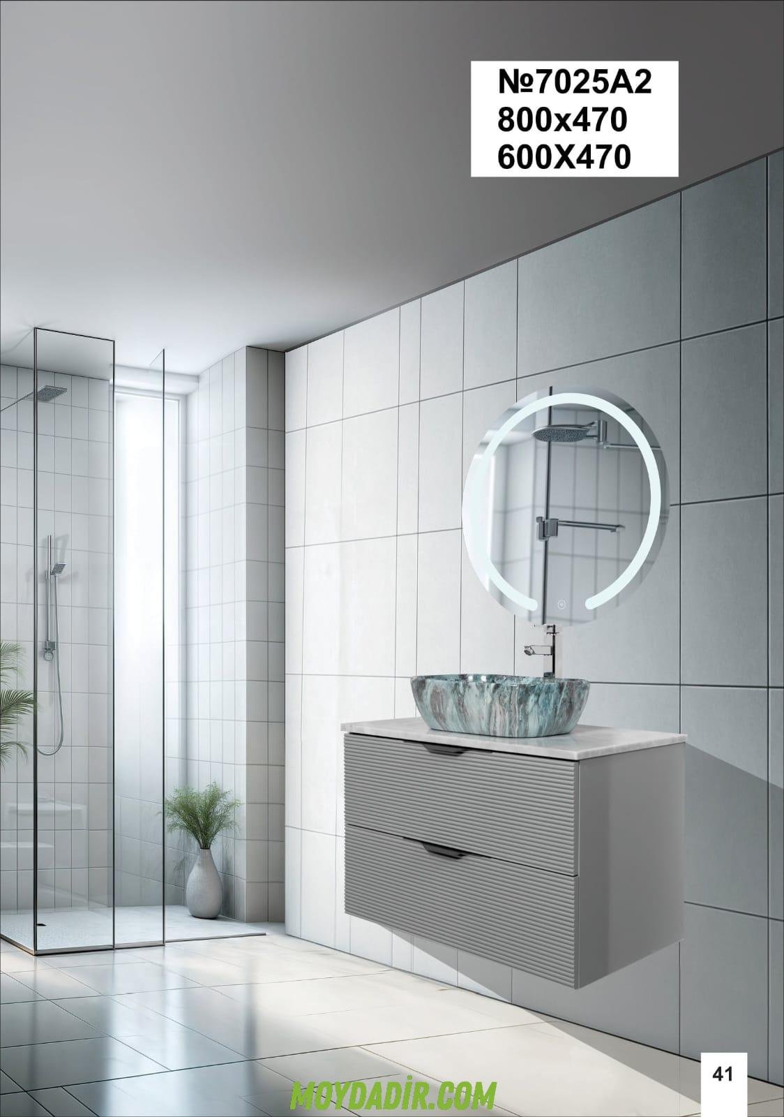 Carly Moydadır modeli Carly Moydadır modeli